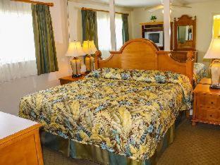 Coral Reef Resort St. Pete Beach Room photo