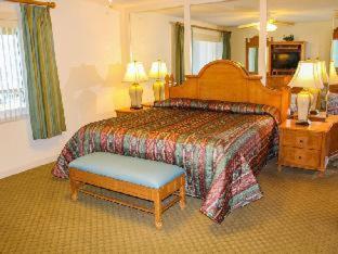 Coral Reef Resort St. Pete Beach Room photo